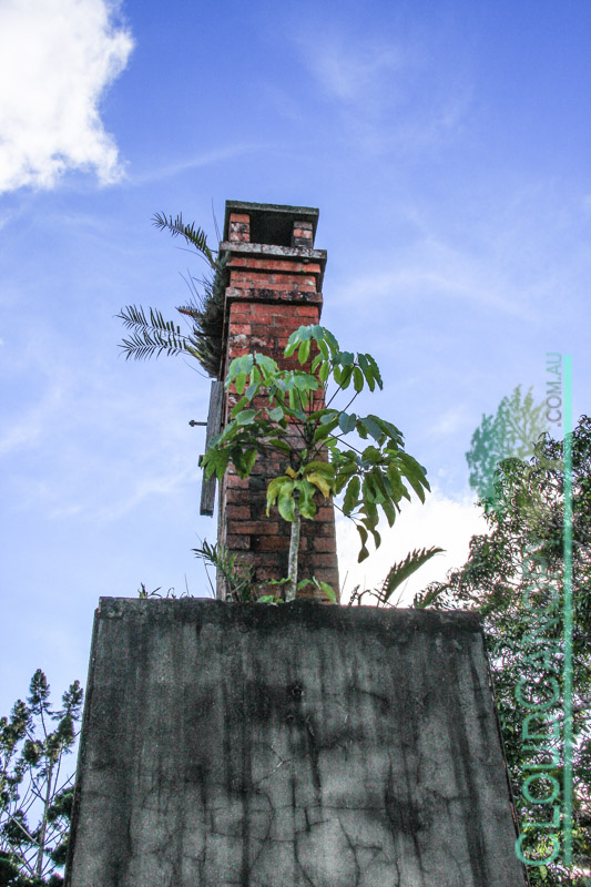 The Chimneys, Lake Tinaroo