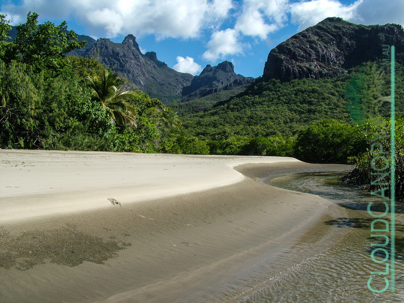 Nina Bay