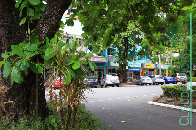 Macrossan Street